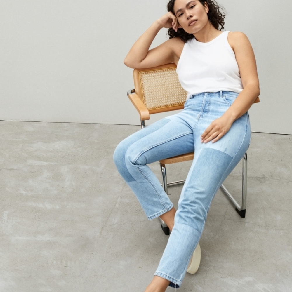 Everlane The Curvy 90's cheeky Straight Jean Organic Cotton
